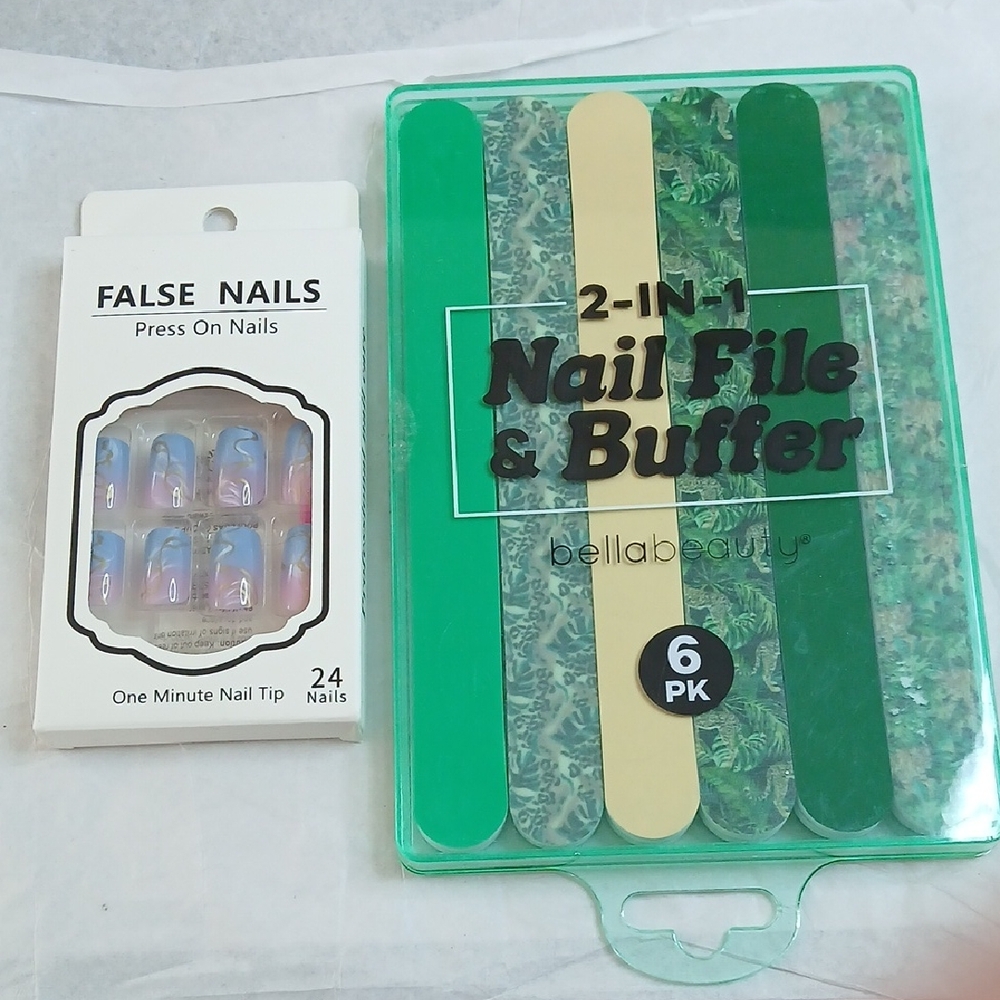 BellaBeauty Nail File & Buffer Set In Case with False Press On Nails